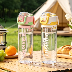 Botella de Agua de Plástico con Spray, Libre de BPA, Capacidad de 800 ml, Material Tritan, para Pesca, Fitness, Running, Senderismo y Camping - Product Image 4