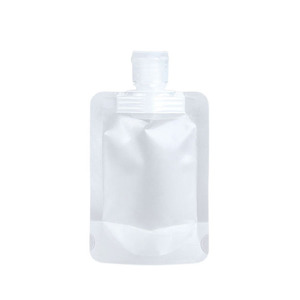 Bolsas de cosméticos para viajes y viajes de negocios con tapas abatibles, que contienen lociones, gel de ducha, champús y tónicos. - Product Image 5