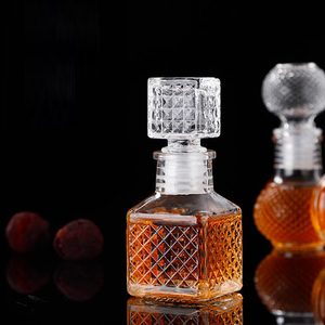 Bán Buôn 50Ml Sang Trọng Mini Rỗng Nước Việt Thủy Tinh Rượu Vang Chai Whiskey Decanter Cho Rượu Rượu Ủng Hộ Đám Cưới - Product Image 2
