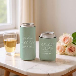 Refroidisseur de canettes réutilisable en néoprène isolé, personnalisé avec logo et monogramme, pour garder au frais, 12 oz, vert sauge, pour mariage - Product Image 1