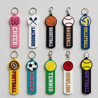 Individuelles Logo Großhandel Niedliche Taschenanhänger Sport Basketball Fußball Silikon Gummi Schlüsselanhänger 2D 3D PVC Schlüsselanhänger Charms