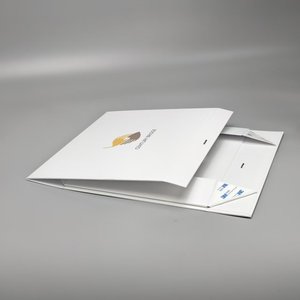 Boîtes d'emballage personnalisées, logo de luxe, carton recyclé, boîte pliante noire pour vêtements, boîtes cadeaux magnétiques, laminage mat, éponge - Product Image 6