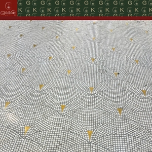 Mosaico de Mármol Blanco GOLDKING con Patrón de Concha y Triángulos Dorados, Montado en Malla, Suministro Directo de Fábrica, Alta Producción - Product Image 2