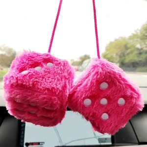 Porte-clés mini dés <span class=keywords><strong>en</strong></span> peluche doux et écologique, forme 3D, pendentif décoratif pour rétroviseur de voiture - Product Image 2