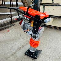 Compacteur vibrant diesel OUNO 173 robuste, force d'impact 4T, pour compactage profond des fondations et des fossés - Haute performance