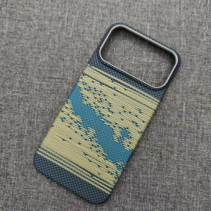 Custodia per <span class=keywords><strong>iPhone</strong></span> 17 Pro Max in Kevlar, Antiurto, Magnetica, in Fibra di Carbonio Forgiata - Product Image 5