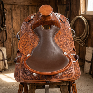 Famosa Silla de Montar Inglesa de Cuero Marrón con Detalles en Madera, Hecha a Medida, 100% Cuero Genuino, Modelo BS International NA78 para Equitación - Product Image 1