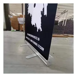 Aufrollbarer Werbebannerständer Aufrollbarer Stand Aluminiumrolle Bildschirmsständer einziehbare Bannere