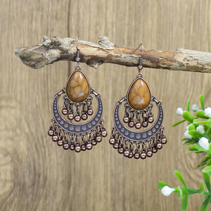 Boucles d'oreilles bohèmes en bois avec pampilles, design antique plaqué bronze, bijoux pendantes tendance pour femmes - Product Image 3