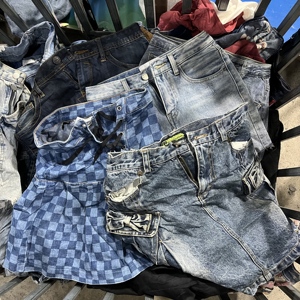 Venta Directa de Fábrica: Lote de Minifaldas Vaqueras de Segunda Mano para Mujer, 100 kg, Exportación, Gran Venta - Product Image 1