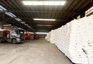 Poudre <span class=keywords><strong>de</strong></span> <span class=keywords><strong>glucose</strong></span> <span class=keywords><strong>de</strong></span> qualité industrielle pour la fermentation, la production biochimique, les additifs alimentaires, le traitement chimique, l'approvisionnement en usine - Product Image 5