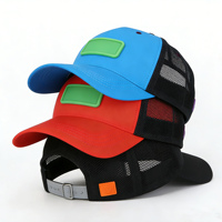 Casquette en polyester imperméable à 5 panneaux avec logo personnalisé, bicolore, en maille, avec patchs en caoutchouc PVC pour hommes et femmes, idéale pour le sport et la course à pied.