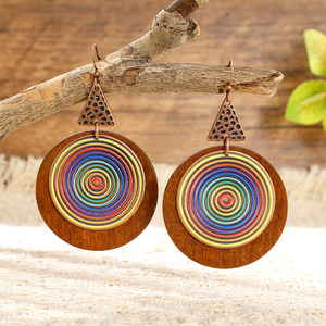 Boucles d'oreilles pendantes en bois style bohème, motif géométrique, plaqué bronze antique, pour femme, idéales pour les soirées - Product Image 1