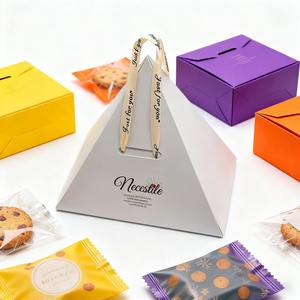 Boîtes à pâtisserie pyramidales en papier kraft RDY, pliables, empilables, résistantes à la graisse, couleur personnalisée, designs de fête de mariage, boîtes pyramidales - Product Image 2