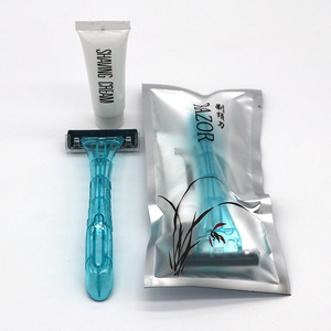 Set de afeitado con crema, mango de plástico desechable para uso en hoteles - Product Image 3