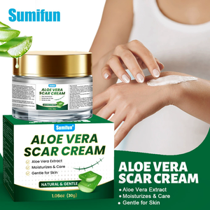 Crema de Aloe Vera Herbal Natural de 30g para Atenuar Cicatrices Antiguas, Apta para Uso Diario - Product Image 1