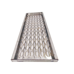 Plataforma Antideslizante con Rejilla Perforada y Superficie Dentada para Escaleras y Pisos - Product Image 6