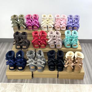Bottes de neige mi-mollet pour <span class=keywords><strong>femme</strong></span>, doublure polaire chaude, avec double nœud coloré, antidérapantes, tendance – Cadeau de Noël très prisé - Product Image 1