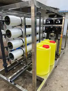 Macchina per la desalinizzazione dell'acqua salata con sistema di somosi inversa 10 m3/ora