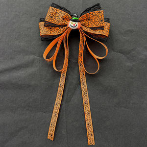 Lot de pinces à cheveux Halloween : barrettes à nœud papillon, toile d'araignée, motif maïs, paillettes et sequins pour filles - Product Image 3