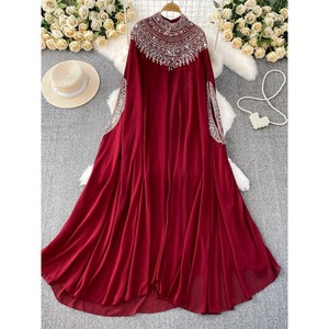 <span class=keywords><strong>Robe</strong></span> <span class=keywords><strong>Longue</strong></span> Femme Nouvelle Collection Printemps 2026 Broderie Perles Paillettes Manches Longues Couleur Unie Élégance et Tempérament Vente en Gros - Product Image 3