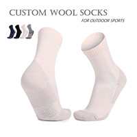 Chaussettes de sport en laine mérinos de haute qualité, design personnalisé, OEM, thermiques, douces, absorbant la transpiration, pour la randonnée, pour hommes et femmes, pour l'extérieur