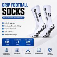 Vente en gros de chaussettes de football antidérapantes pour hommes, chaussettes de sport antidérapantes FS