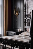 Lit à baldaquin en bois massif avec finition noire pour chambre principale et chambre d'amis