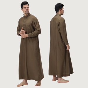 Vente en gros : Thobe saoudien pour hommes de haute qualité, avec col boutonné en métal, manches longues, Dishdasha du Golfe, Robe musulmane pour la prière et le quotidien - Product Image 2