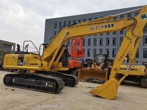 รถขุดตีนตะขาบ Komatsu PC220 มือสอง ปี 2020 บุ้งกี๋ 1.0 ลบ.ม. น้ำหนัก 23200 กก. มอเตอร์แท้จากญี่ปุ่น สมรรถนะการทำงานที่เสถียร - Product Image 4