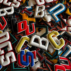 Champ King Pare-chocs personnalisés pour casque de baseball avec résine PVC, adhésif 3M, ruban adhésif double face 2D/3D pour logos d'équipe - Product Image 2