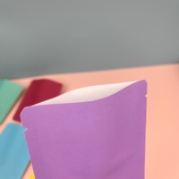 2gm 5gm 10gm Mini bolsa de papel Kraft blanco respetuoso con el medio ambiente grado alimenticio tres sellado rasgón muesca PE forrado té café bolsita
