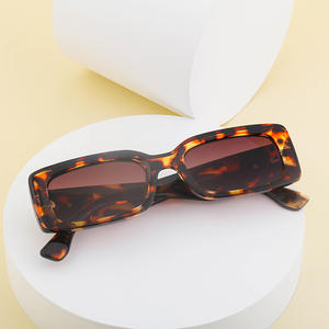 Partagas Fashion Fancy Designer Logotipo personalizado Rectángulo PC Marco UV400 Protección Tonos <span class=keywords><strong>Gafas</strong></span> <span class=keywords><strong>de</strong></span> sol <span class=keywords><strong>Gafas</strong></span> <span class=keywords><strong>de</strong></span> Sol para mujeres - Product Image 4