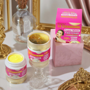 La tchadienne siêu trắng 3 ngày hành động chống lão hóa Kem dưỡng ẩm 50ml với axit Tranexamic Arbutin chứ<span class=keywords><strong>c</strong></span> năng làm sáng da - Product Image 4