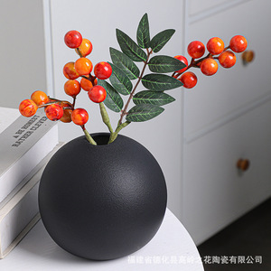 2023 Offre Spéciale <span class=keywords><strong>boule</strong></span> forme <span class=keywords><strong>mat</strong></span> fleur <span class=keywords><strong>Vase</strong></span> mariage moderne décoration de la maison <span class=keywords><strong>noir</strong></span> blanc fleur céramique et porcelaine Vases - Product Image 2