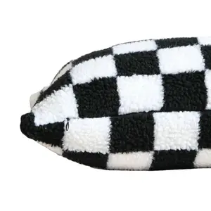 Checkerboard Decorative Throw Pillow Covers Cute Fluffy Plaid Lumbar Cushion Case Faux Fur Wool Pillowcases For Couch Sofa Bed