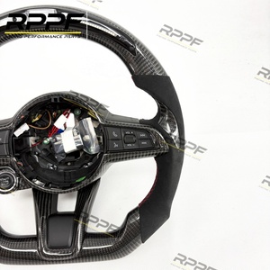 Volant sport personnalisé en cuir et fibre de carbone de haute qualité Rppf pour <span class=keywords><strong>Alfa</strong></span> <span class=keywords><strong>Romeo</strong></span> Giulia <span class=keywords><strong>Stelvio</strong></span> 2017 - Product Image 4