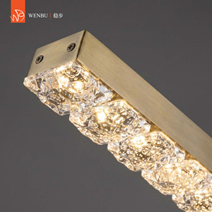 Luminaire suspendu linéaire en cristal bulle en bronze antique brossé pour salle à manger - Product Image 2