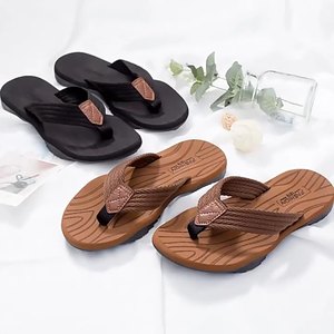 Nouvelles tongs pour hommes Tongs d'été avec des personnalités à la mode Sandales décontractées antidérapantes à semelles épaisses pour la plage. - Product Image 3