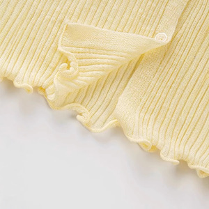 Conjunto de cárdigan de punto para mujer, suéter fino de manga larga con lunares amarillos, top de verano de dos piezas - Product Image 3