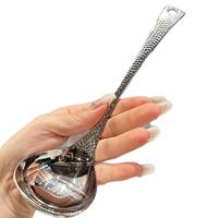 Cuillère élégante à long manche en acier inoxydable Cedar Space, cuillère domestique stylée, couverts à long manche à motif écaille de poisson