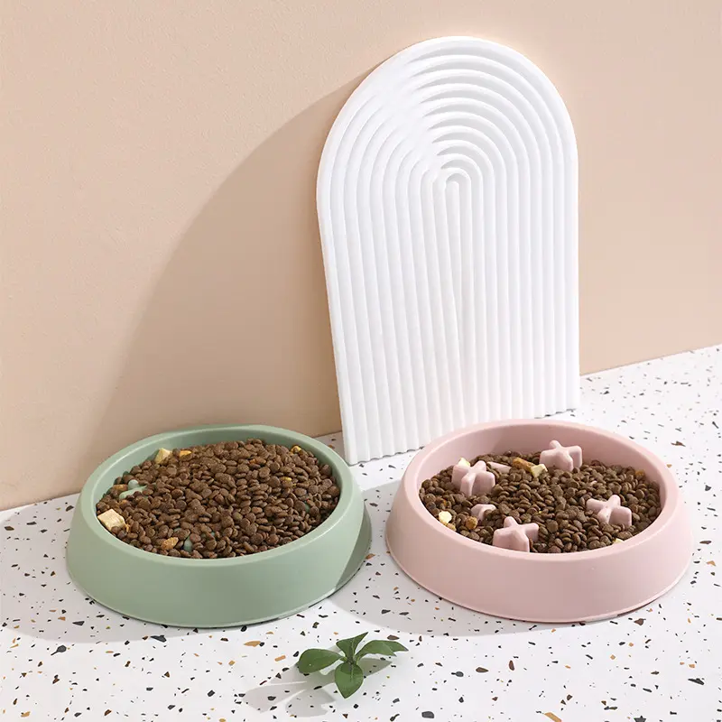 Hot Sell Plastic Round Eco Friendly Anti Gulping Slow Feeder Eating Dog Food Pet Bowl