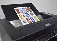 Высокоскоростной сервоприводной станок для резки этикеток Anycut ZKSVD370DW с двумя головками, CCD-камерой, сенсорным экраном 4,3 дюйма и шириной резки 340 мм