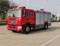 Truk Pemadam Kebakaran Multifungsi Baru 4x2 8000L dengan Busa dan Air untuk Ladang Minyak, Tipe Bahan Bakar Diesel