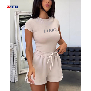 Set di pantaloncini da donna con maglietta a maniche corte slim fit e pantaloncini con coulisse, abbigliamento casual estivo da casa, completo due pezzi rosa per il tempo libero - Product Image 4