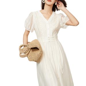 Nuevo Vestido Entallado con Cuello en V y Cintura Francesa en Color Blanco Morgan Stone para Mujer - Product Image 1