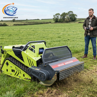 Tondeuse à gazon télécommandée sur chenilles diesel tout-terrain, débroussailleuse à distance pour la coupe de l'herbe sur les pentes, dans les vignobles et sur les talus