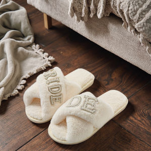 Femmes populaire respirant perle lettre mariée mariée en peluche pour <span class=keywords><strong>pantoufles</strong></span> pour l'hiver enterrement de vie de garçon mariage - Product Image 1