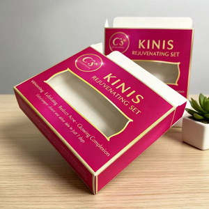 Caja de cartón rosa intenso personalizada con estampado en lámina dorada para cosméticos, caja para set de cuidado facial con ventana. - Product Image 6