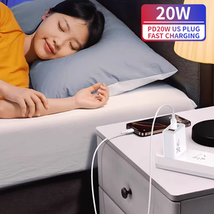 อะแดปเตอร์ชาร์จเร็ว <span class=keywords><strong>20W</strong></span> USB-A + Type-C รองรับแรงดันไฟฟ้าคู่ 100-240V ปลั๊กอเนกประสงค์ พร้อมระบบป้องกันสำหรับโทรศัพท์มือถือและอุปกรณ์ต่างๆ - Product Image 4